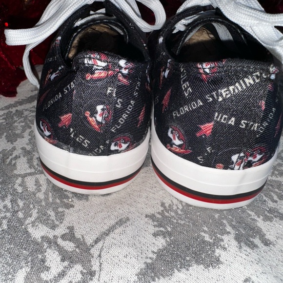 NEW!! FLORIDA STATE SEMINOLES NCAA WOMENS LOW TOP CANVAS SHOES Sz 6 - Picture 2 of 5